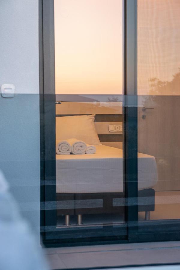 ניקיטי Sithoniars Melora Luxury Apartment מראה חיצוני תמונה